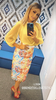 Anette Cuburu feet photo thumbnail