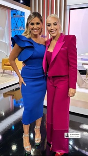 Anette Cuburu feet photo thumbnail