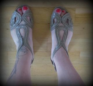Anette Olzon feet photo thumbnail