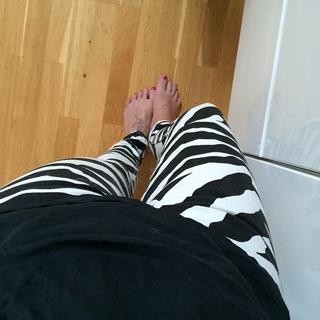 Anette Olzon feet photo thumbnail