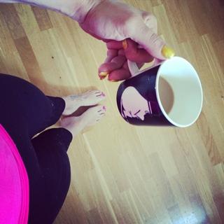Anette Olzon feet photo thumbnail