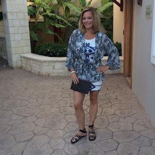 Anette Olzon feet photo thumbnail