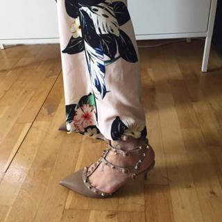 Anette Olzon feet photo thumbnail