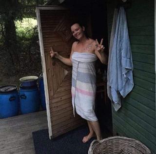 Anette Olzon feet photo thumbnail