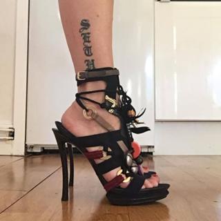 Anette Olzon feet photo thumbnail