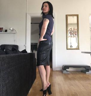 Anette Olzon feet photo thumbnail