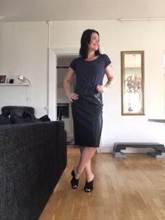 Anette Olzon feet photo thumbnail