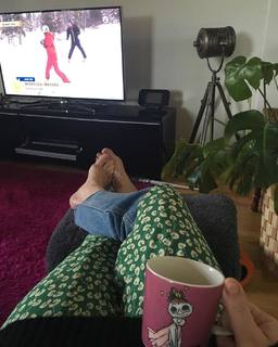 Anette Olzon feet photo thumbnail