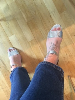Anette Olzon feet photo thumbnail