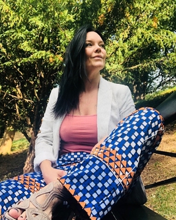 Anette Olzon feet photo thumbnail