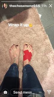 Anette Olzon feet photo thumbnail
