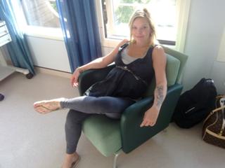Anette Olzon feet photo thumbnail