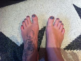Anette Olzon feet photo thumbnail