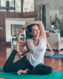 Anfisa Chekhova feet photo thumbnail