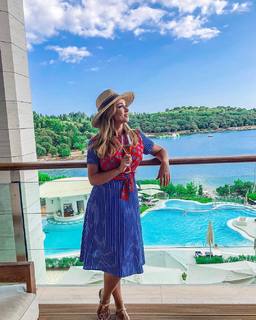 Anfisa Chekhova feet photo thumbnail