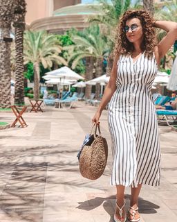 Anfisa Chekhova feet photo thumbnail