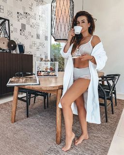 Anfisa Chekhova feet photo thumbnail