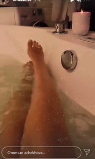 Anfisa Chekhova feet photo thumbnail