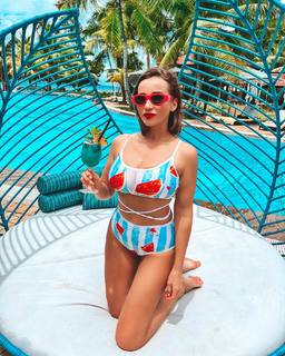 Anfisa Chekhova feet photo thumbnail