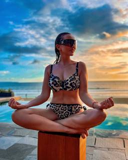 Anfisa Chekhova feet photo thumbnail