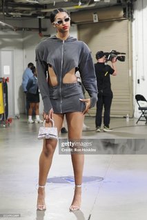 Angel Reese feet photo thumbnail
