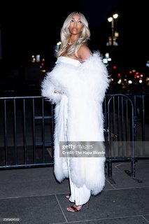 Angel Reese feet photo thumbnail