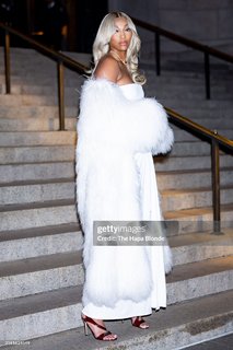 Angel Reese feet photo thumbnail