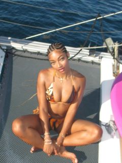 Angel Reese feet photo thumbnail