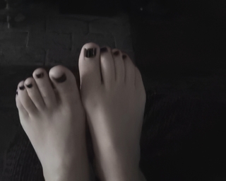 Angel Williams feet photo thumbnail