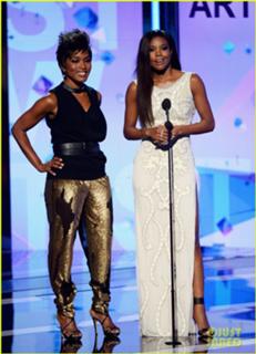 Angela Bassett feet photo thumbnail