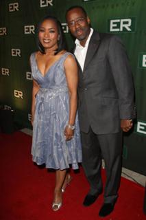 Angela Bassett feet photo thumbnail