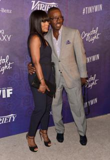 Angela Bassett feet photo thumbnail