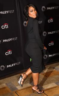 Angela Bassett feet photo thumbnail