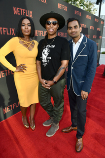 Angela Bassett feet photo thumbnail