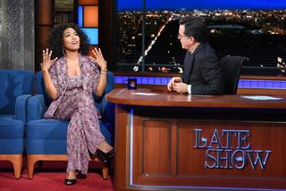 Angela Bassett feet photo thumbnail