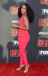 Angela Bassett feet photo thumbnail