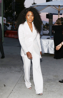 Angela Bassett feet photo thumbnail