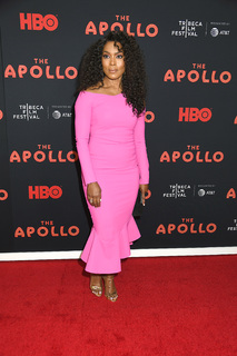 Angela Bassett feet photo thumbnail