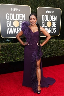 Angela Bassett feet photo thumbnail