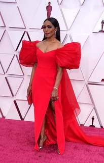 Angela Bassett feet photo thumbnail