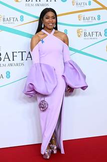 Angela Bassett feet photo thumbnail