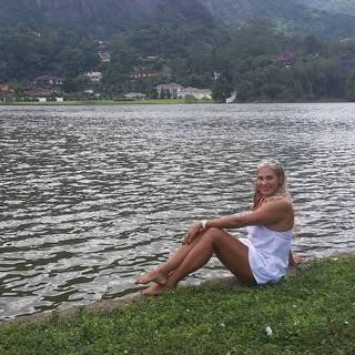 Angela Bismarchi feet photo 4