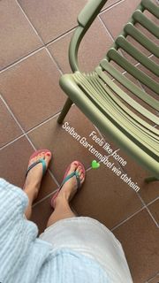 Angela Finger-Erben feet photo thumbnail