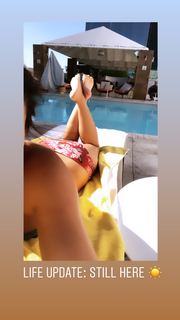 Angela Fong feet photo 3