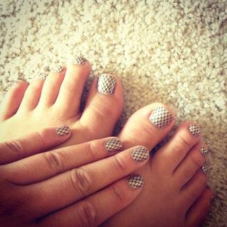 Angela Fong feet photo 16