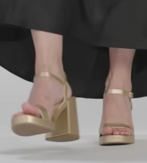 Angela Giarratana feet photo 2