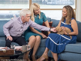 Angela Griffin feet photo 7