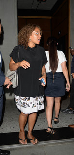 Angela Griffin feet photo 18
