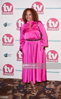 Angela Griffin feet photo 20