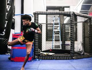 Angela Hill feet photo 18